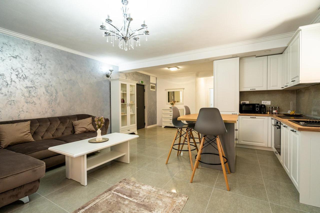 Armada Aparthotel Алба-Юлія Екстер'єр фото