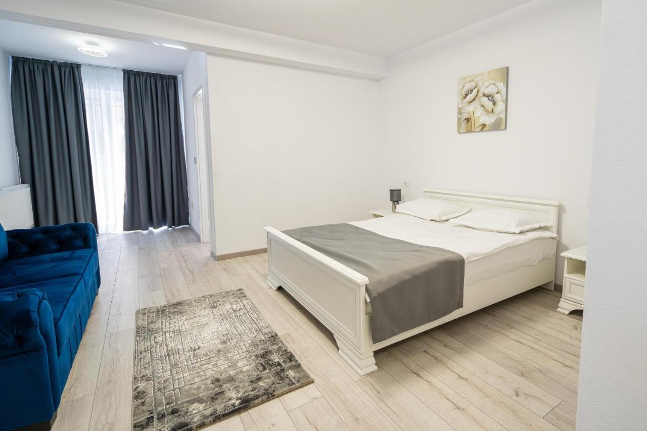 Armada Aparthotel Алба-Юлія Екстер'єр фото