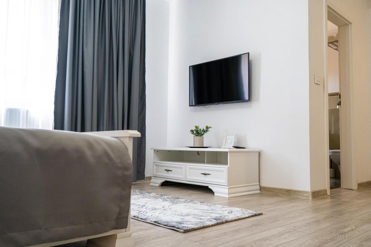 Armada Aparthotel Алба-Юлія Екстер'єр фото